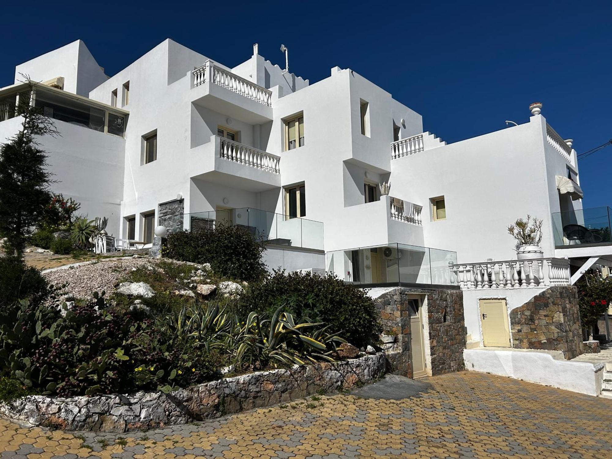 Junior Villas Complex In Korifi Aparthotel Iraklio