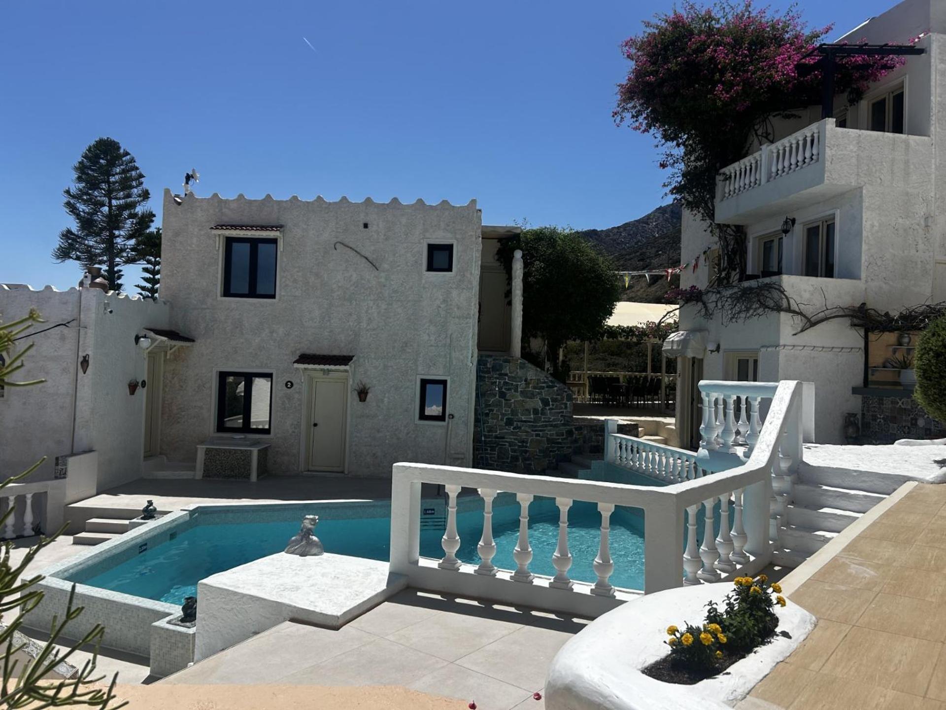 Junior Villas Complex In Korifi Heraklion (Crete)
